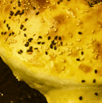 Zuppa di patate, funghi e zafferano in crosta