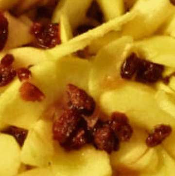 Crumble di mele, pere e farina di mais