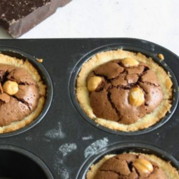 Crostatine al cioccolato e nocciole