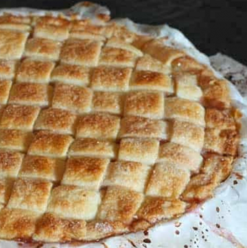 Crostata ripiena di fichi