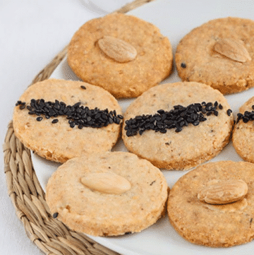 Biscotti salati al parmigiano