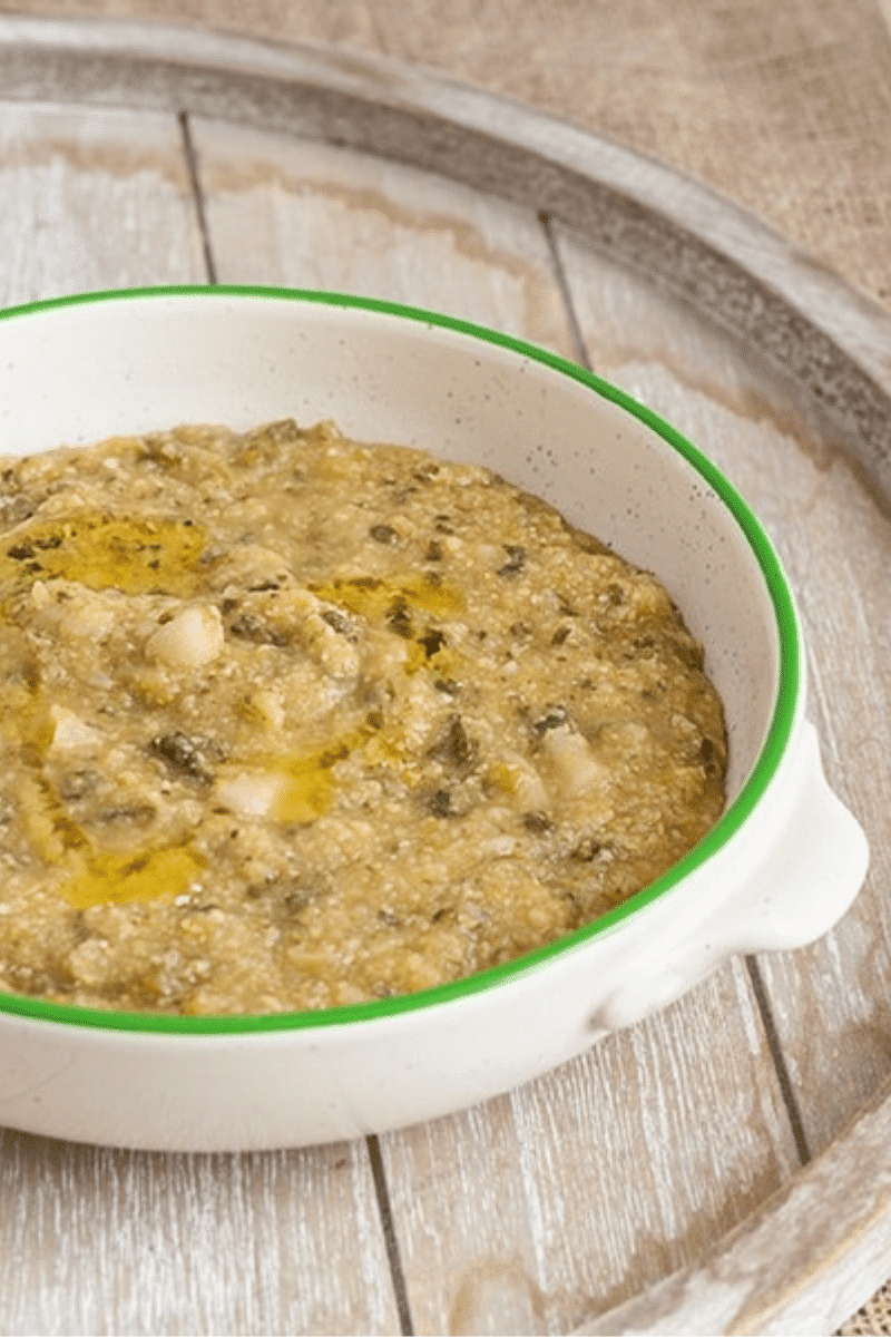 Polenta-Suppe mit Palmkohl